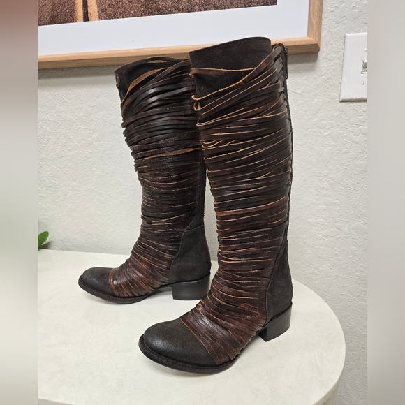 Freebird NWOT Logan Leather Boots Size 7 - Picture 4 of 11